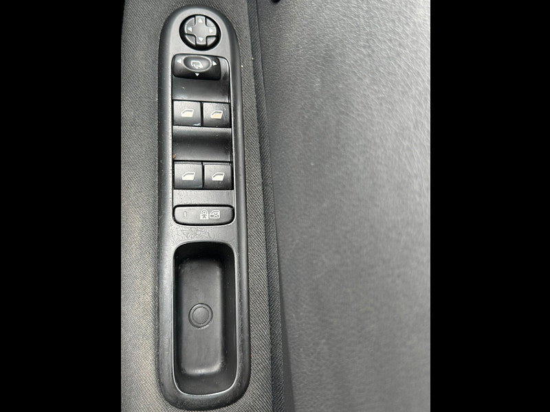 Peugeot 3008 1.6 E-hdi Active Suv
