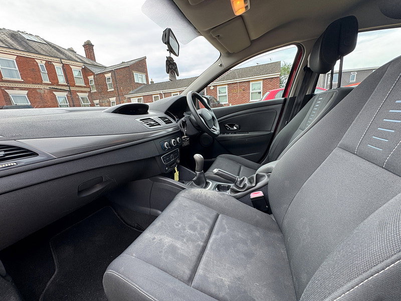 Renault Megane 1.6 16v Expression Hatchback
