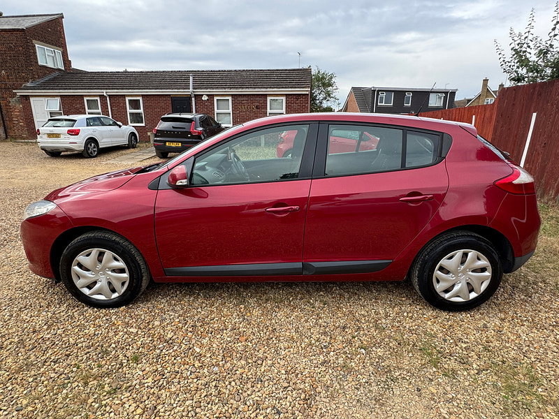 Renault Megane 1.6 16v Expression Hatchback