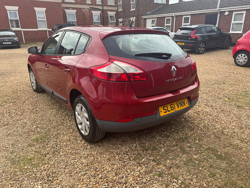 Renault Megane 1.6 16v Expression Hatchback