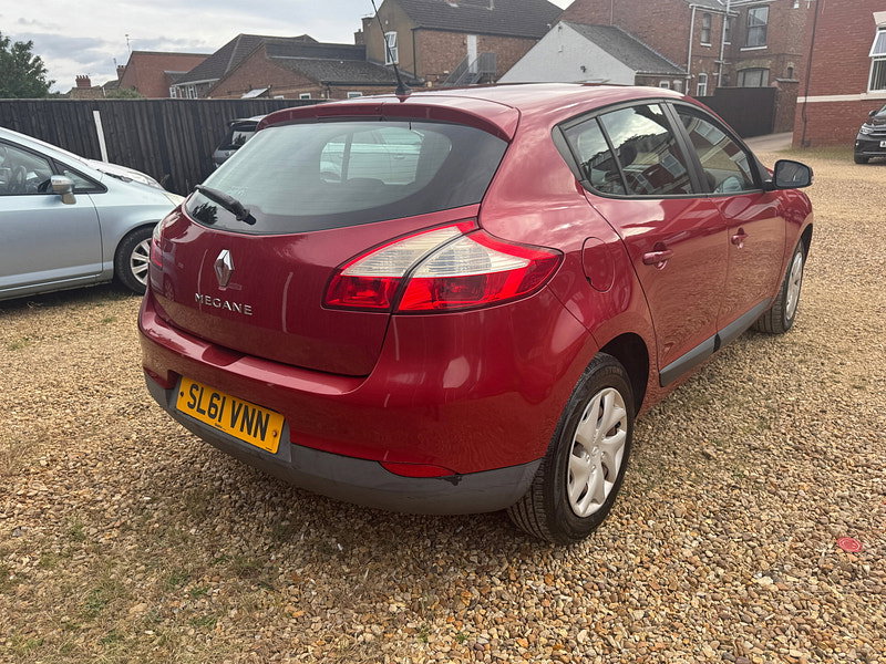 Renault Megane 1.6 16v Expression Hatchback