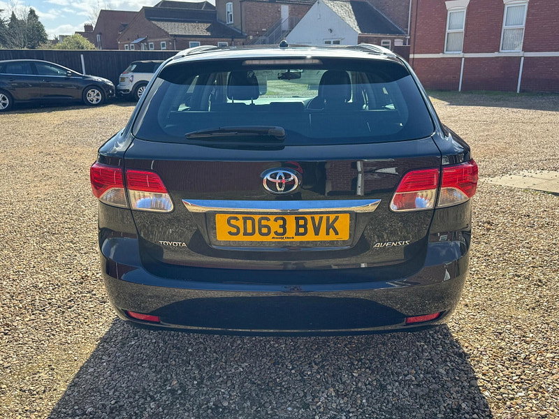 Toyota Avensis 2.0 D-4d Active Tourer