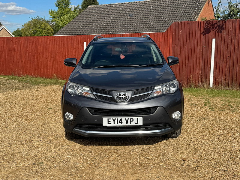 Toyota RAV4 2.2 D-4D Invincible SUV 5dr Diesel Manual 4WD Euro 5 (150 ps)