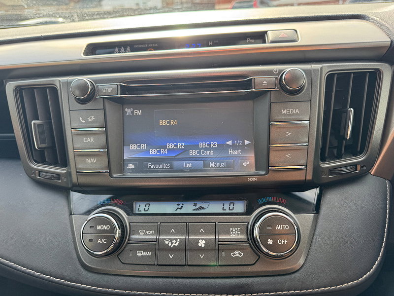 Toyota RAV4 2.2 D-4D Invincible SUV 5dr Diesel Manual 4WD Euro 5 (150 ps)