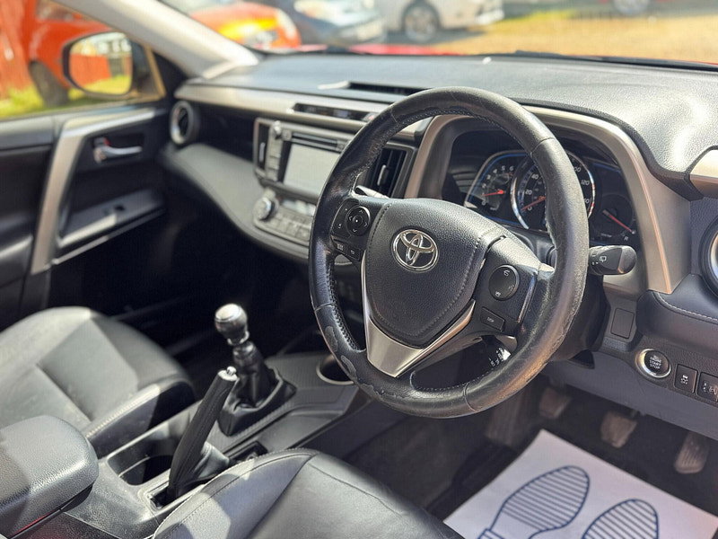 Toyota RAV4 2.2 D-4d Invincible Suv