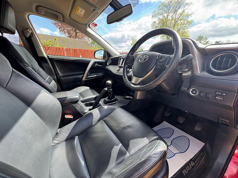 Toyota RAV4 2.2 D-4d Invincible Suv