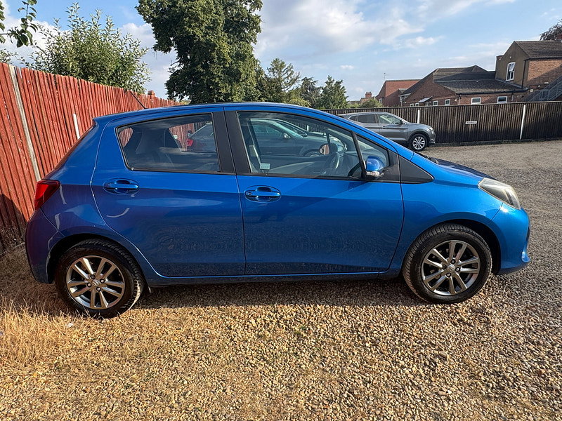 Toyota Yaris 1.33 Dual VVT-i Icon Hatchback 5dr Petrol Manual Euro 5 Euro 5 (99 ps)