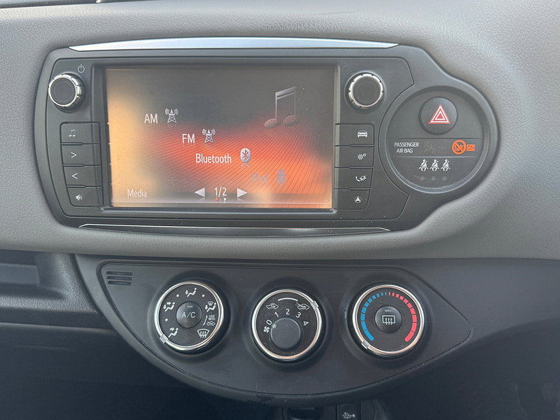 Toyota Yaris 1.33 Dual VVT-i Icon Hatchback 5dr Petrol Manual Euro 5 Euro 5 (99 ps)