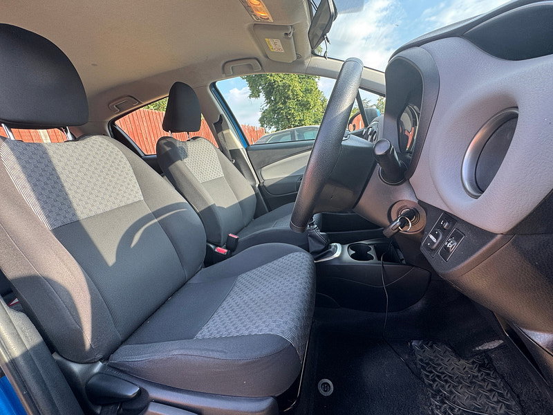 Toyota Yaris 1.33 Dual VVT-i Icon Hatchback 5dr Petrol Manual Euro 5 Euro 5 (99 ps)