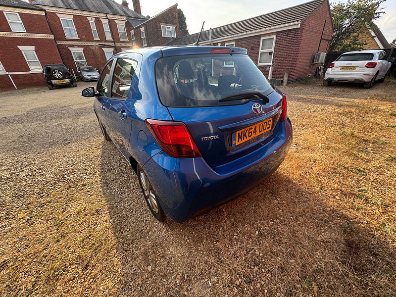 Toyota Yaris 1.33 Dual VVT-i Icon Hatchback 5dr Petrol Manual Euro 5 Euro 5 (99 ps)