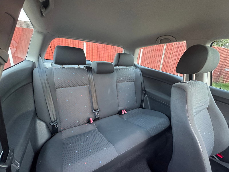 Volkswagen Polo 1.4 Twist Hatchback 3dr Petrol Automatic (182 g/km, 75 bhp)