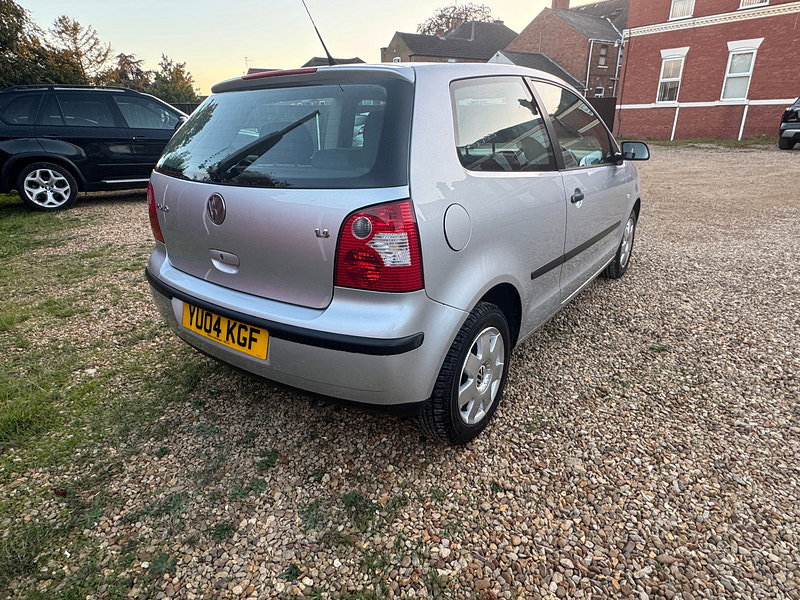 Volkswagen Polo 1.4 Twist Hatchback 3dr Petrol Automatic (182 g/km, 75 bhp)