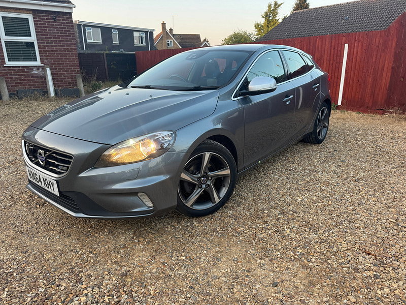 Volvo V40 1.6 D2 R-Design Nav Hatchback 5dr Diesel Manual Euro 5 (s/s) (115 ps)