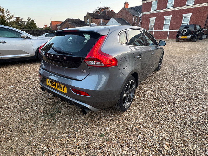 Volvo V40 1.6 D2 R-Design Nav Hatchback 5dr Diesel Manual Euro 5 (s/s) (115 ps)