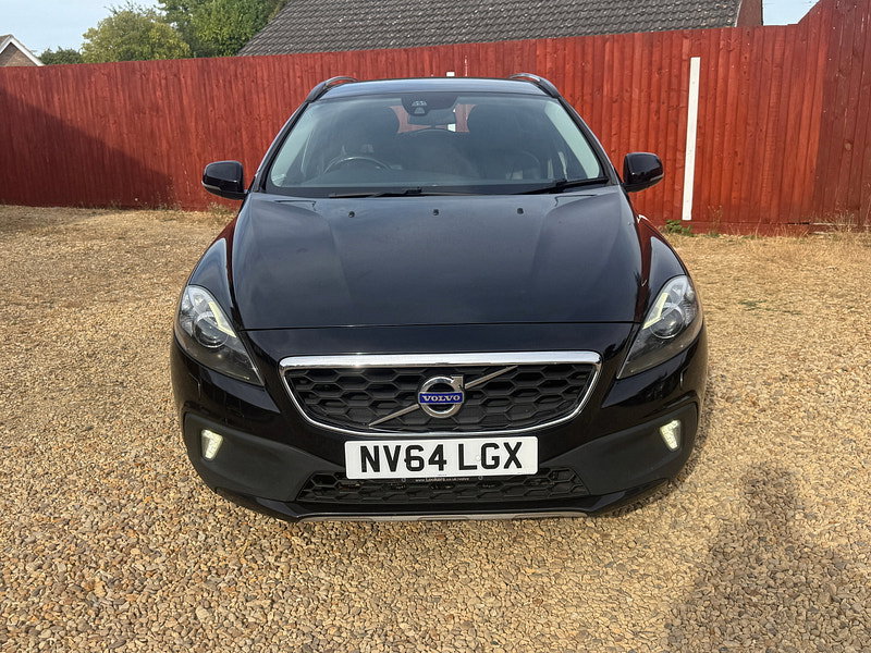 Volvo V40 Cross Country 1.6 D2 Lux Nav Hatchback 5dr Diesel Powershift Euro 5 (s/s) (115 ps)