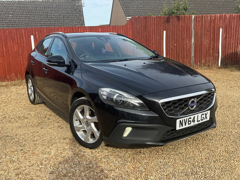 Volvo V40 Cross Country 1.6 D2 Lux Nav Hatchback 5dr Diesel Powershift Euro 5 (s/s) (115 ps)