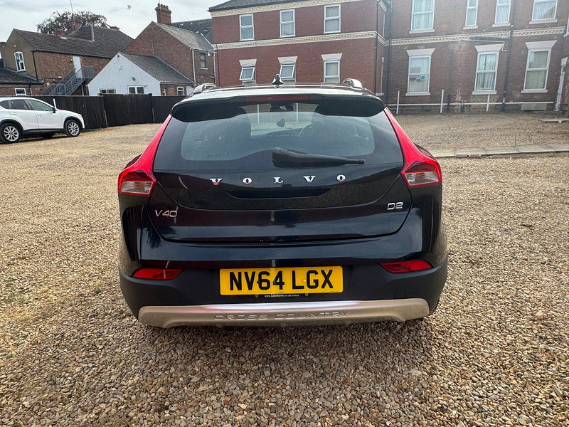 Volvo V40 Cross Country 1.6 D2 Lux Nav Hatchback 5dr Diesel Powershift Euro 5 (s/s) (115 ps)