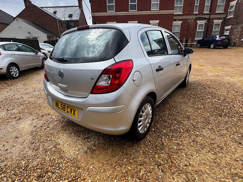 Vauxhall Corsa 1.2i 16v Life Hatchback 5dr Petrol Manual (139 g/km, 79 bhp)