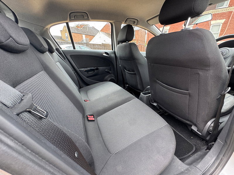 Vauxhall Corsa 1.2i 16v Life Hatchback 5dr Petrol Manual (139 g/km, 79 bhp)