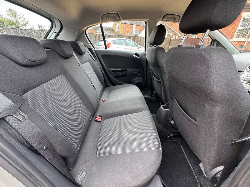 Vauxhall Corsa 1.2i 16v Life Hatchback 5dr Petrol Manual (139 g/km, 79 bhp)