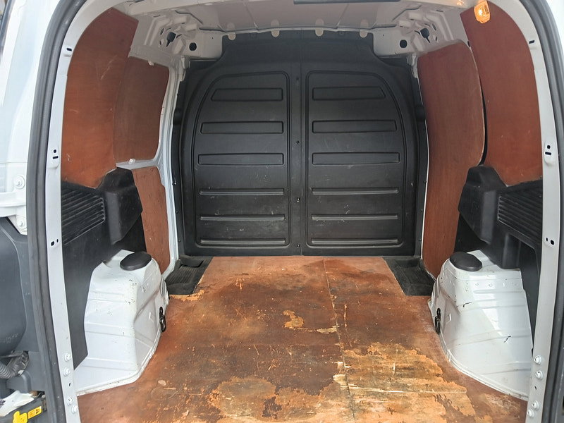 Ford Transit Courier 1.5 TDCi Panel Van 4dr Diesel Manual L1 Euro 5 (75 ps)