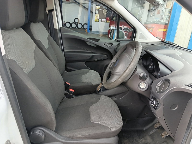 Ford Transit Courier 1.5 TDCi Panel Van 4dr Diesel Manual L1 Euro 5 (75 ps)