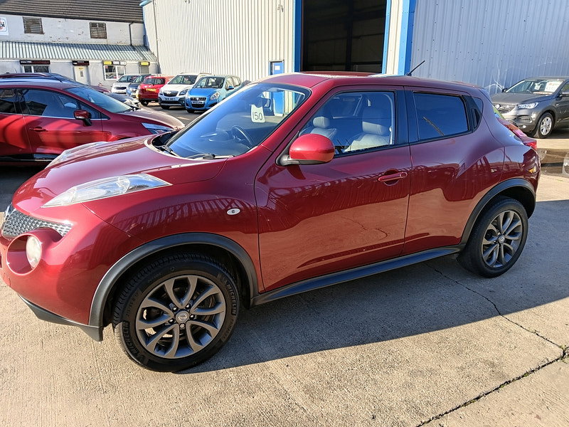 Nissan Juke 1.6 Tekna SUV 5dr Petrol Manual Euro 5 (s/s) (117 ps)