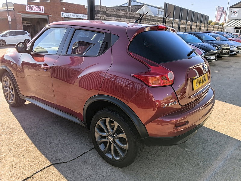 Nissan Juke 1.6 Tekna SUV 5dr Petrol Manual Euro 5 (s/s) (117 ps)