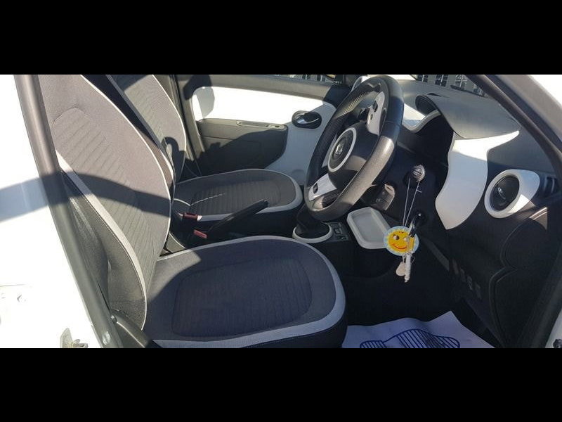 Renault Twingo 1.0 SCe Dynamique Hatchback 5dr Petrol Manual Euro 6 (s/s) (70 ps)