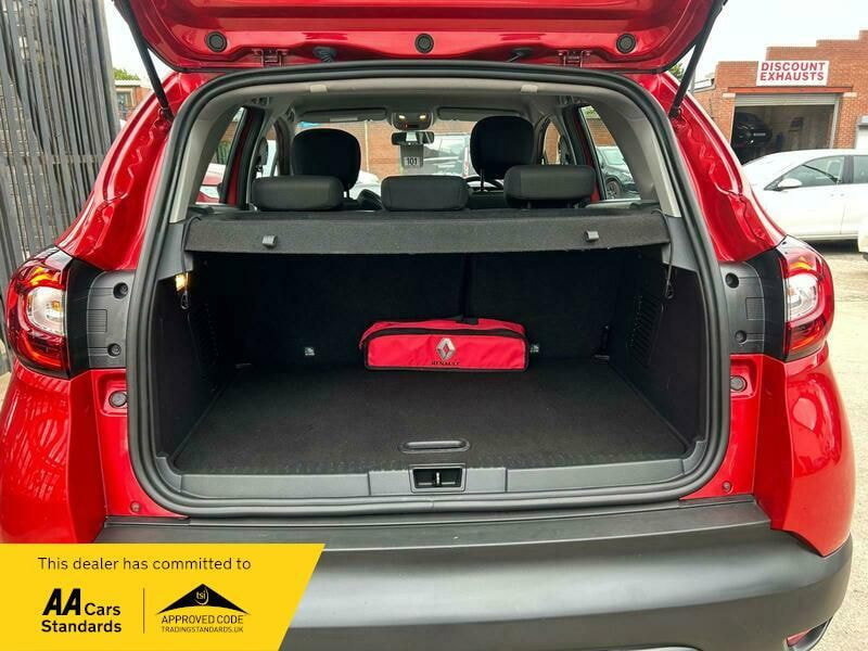 Renault Captur 0.9 TCe ENERGY Play SUV 5dr Petrol Manual Euro 6 (s/s) (90 ps)