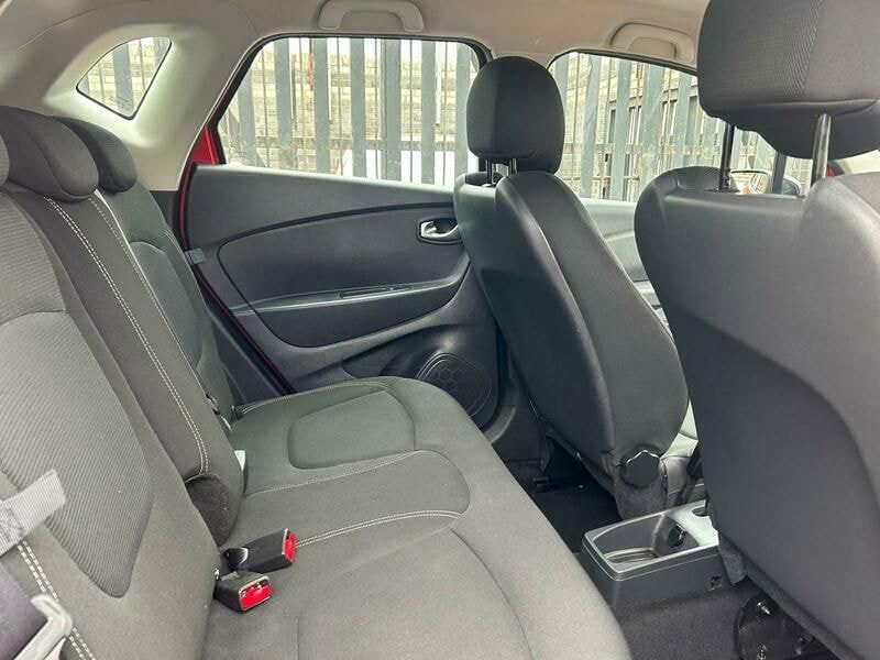 Renault Captur 0.9 TCe ENERGY Play SUV 5dr Petrol Manual Euro 6 (s/s) (90 ps)