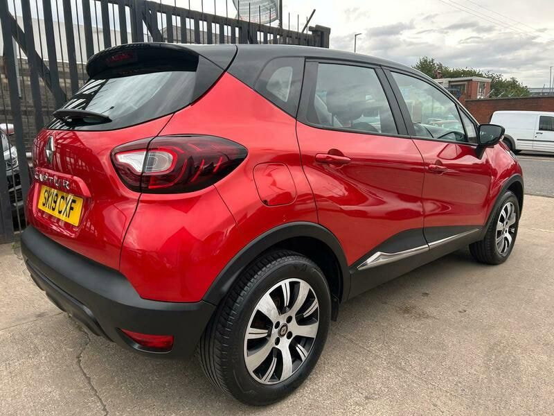 Renault Captur 0.9 TCe ENERGY Play SUV 5dr Petrol Manual Euro 6 (s/s) (90 ps)