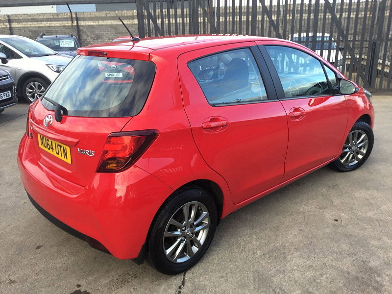 Toyota Yaris 1.33 Dual VVT-i Icon Hatchback 5dr Petrol Manual Euro 5 Euro 5 (99 ps)