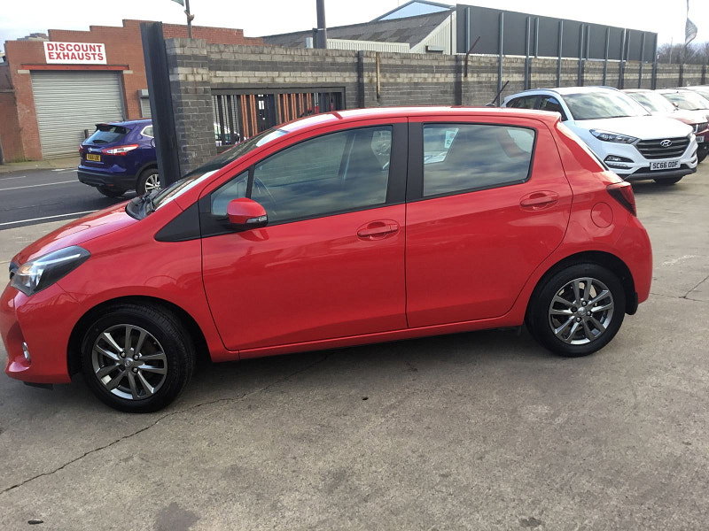 Toyota Yaris 1.33 Dual VVT-i Icon Hatchback 5dr Petrol Manual Euro 5 Euro 5 (99 ps)