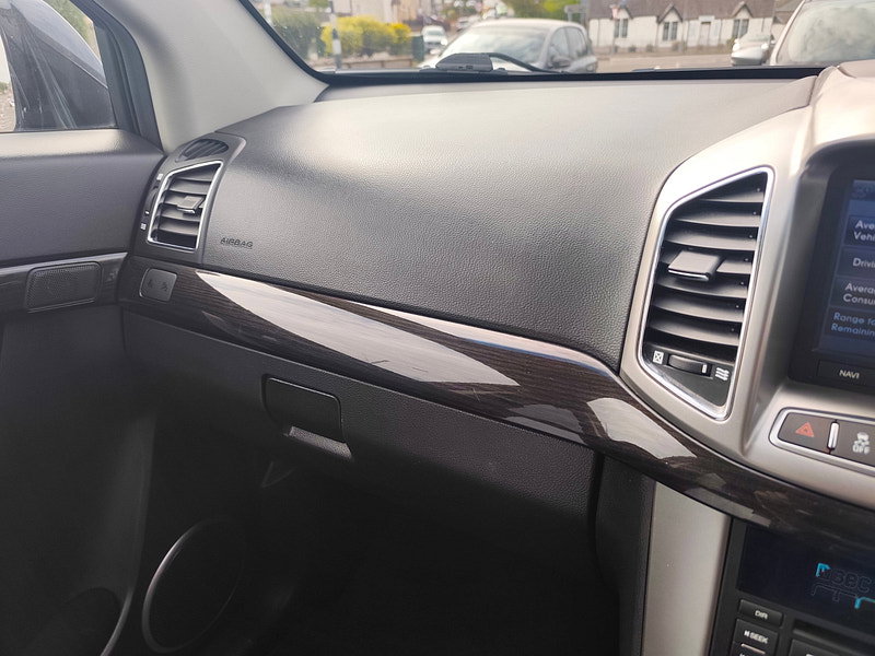 Chevrolet Captiva 2.2 VCDi LTZ SUV 5dr Diesel Manual 4WD Euro 5 (s/s) (7 Seats) (184 ps)