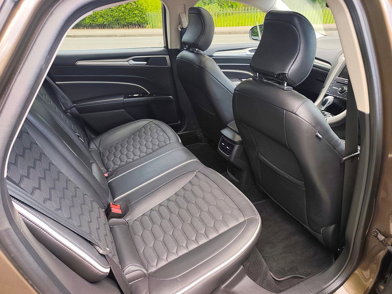 Ford Mondeo 2.0 TDCi Vignale Saloon 4dr Diesel Powershift Euro 6 (s/s) (210 ps)