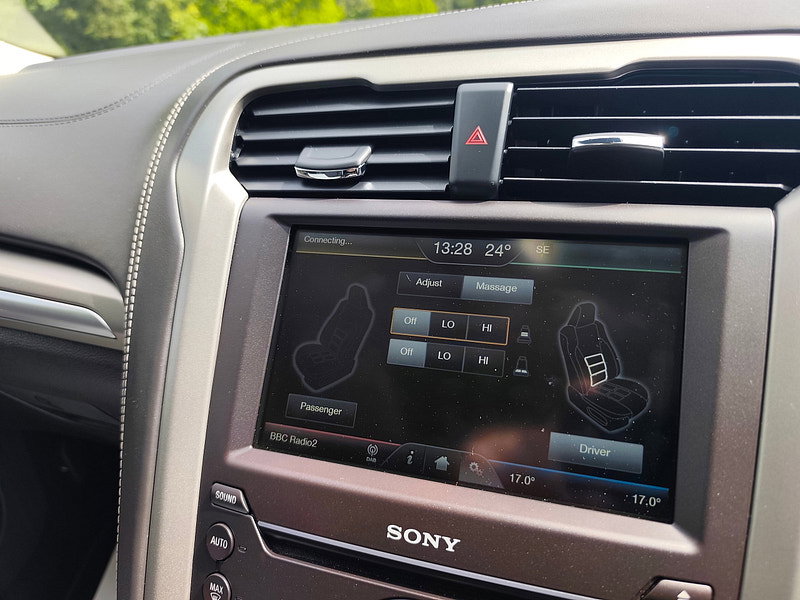 Ford Mondeo 2.0 TDCi Vignale Saloon 4dr Diesel Powershift Euro 6 (s/s) (210 ps)