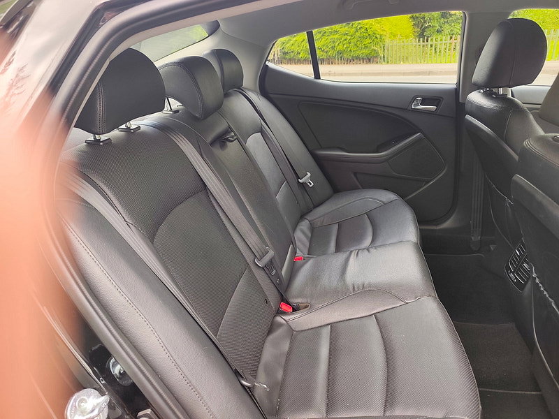 Kia Optima 1.7 CRDi 2 Saloon 4dr Diesel Auto Euro 5 (134 bhp)
