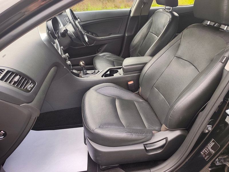 Kia Optima 1.7 CRDi 2 Saloon 4dr Diesel Auto Euro 5 (134 bhp)