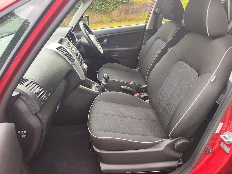 Kia Venga 1.4 EcoDynamics 2 MPV 5dr Petrol Manual Euro 5 (s/s) (89 bhp)