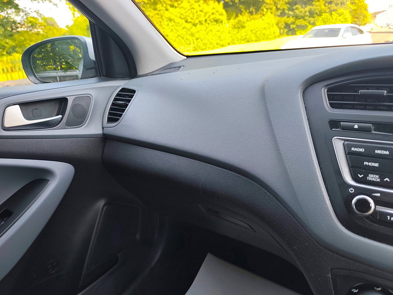 Hyundai I20 1.2 Blue Drive SE Hatchback 5dr Petrol Manual Euro 6 (s/s) (84 ps)