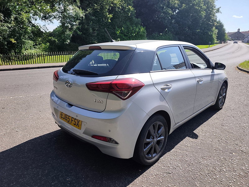 Hyundai I20 1.2 Blue Drive SE Hatchback 5dr Petrol Manual Euro 6 (s/s) (84 ps)