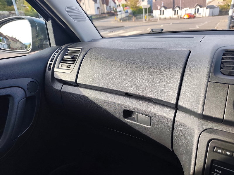 Skoda Fabia 1.6 TDI SE Hatchback 5dr Diesel Manual Euro 5 (75 ps)