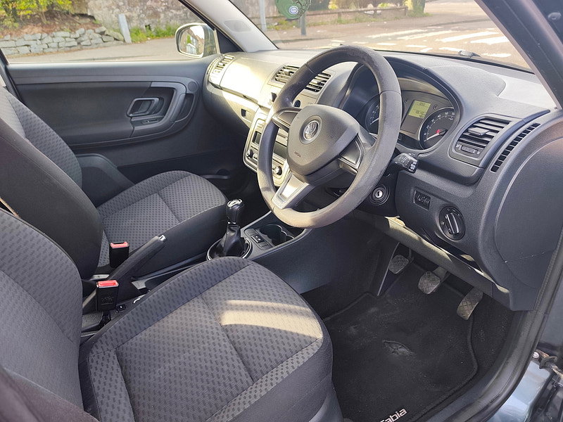 Skoda Fabia 1.6 TDI SE Hatchback 5dr Diesel Manual Euro 5 (75 ps)
