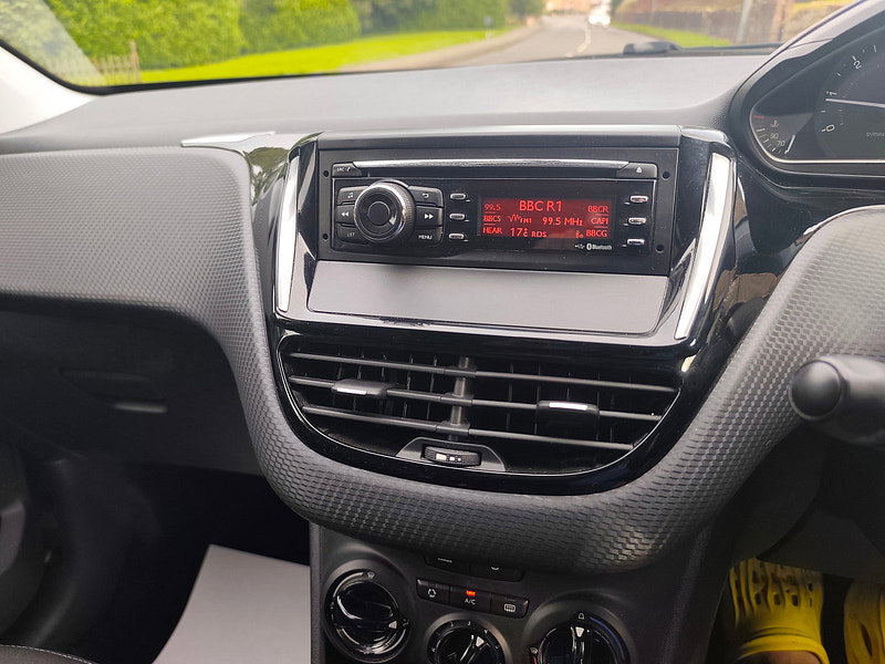 Peugeot 208 1.6 BlueHDi Access (a/c) Hatchback 5dr Diesel Manual Euro 6 (75 ps)