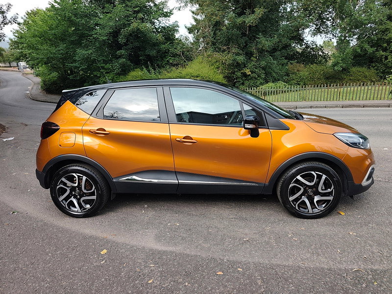 Renault Captur 1.3 TCe ENERGY Iconic SUV 5dr Petrol Manual Euro 6 (s/s) (130 ps)