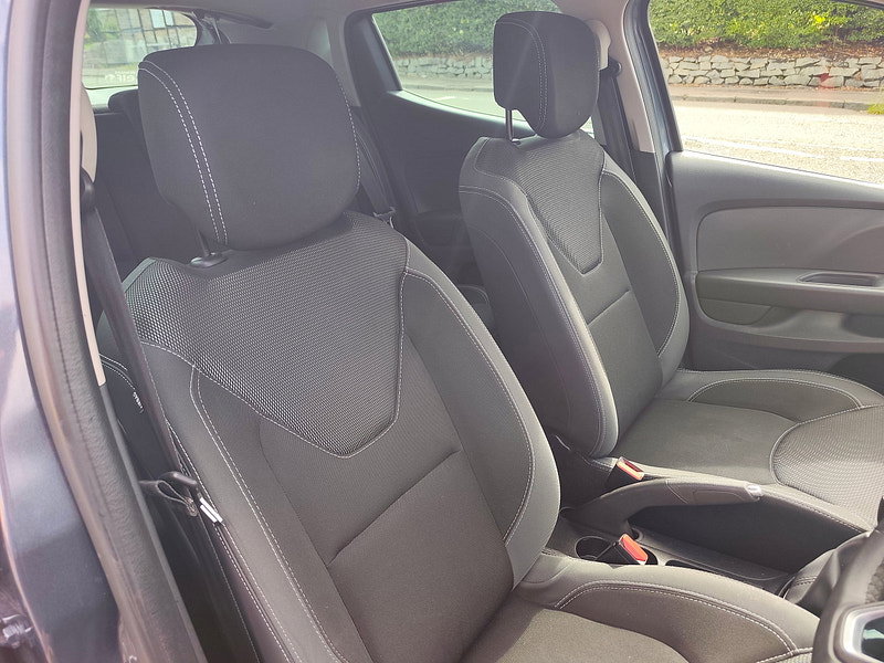 Renault Clio 0.9 TCe Iconic Hatchback 5dr Petrol Manual Euro 6 (s/s) (90 ps)