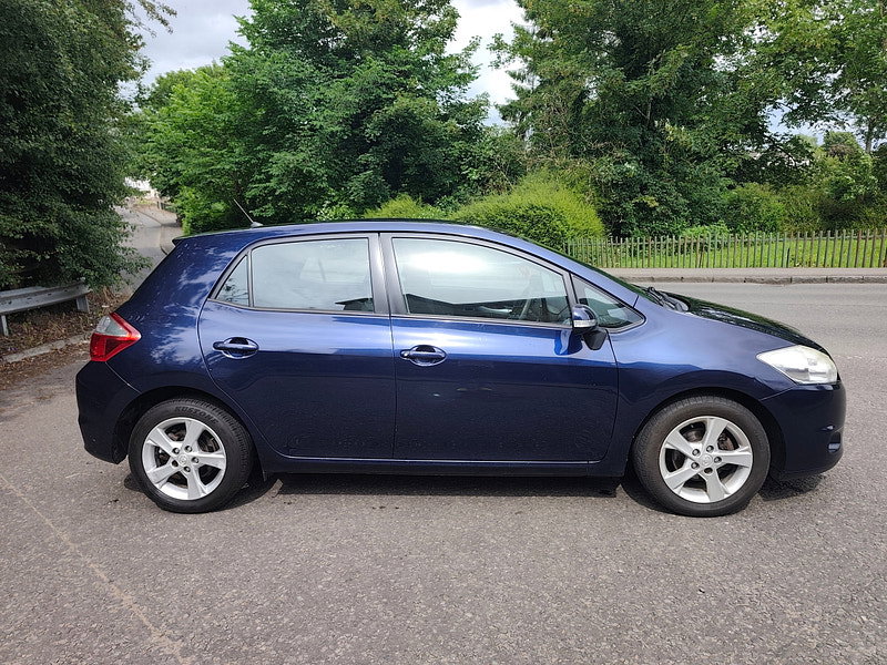 Toyota Auris 1.6 V-Matic TR Hatchback 5dr Petrol Manual Euro 5 (132 ps)