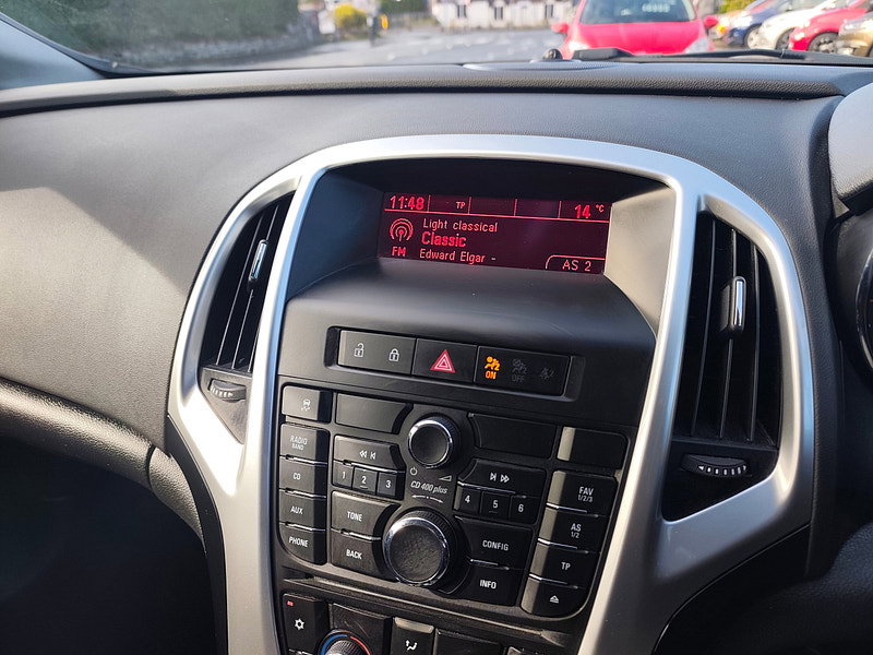 Vauxhall Astra 1.6i SRi Hatchback 5dr Petrol Manual Euro 6 (115 ps)
