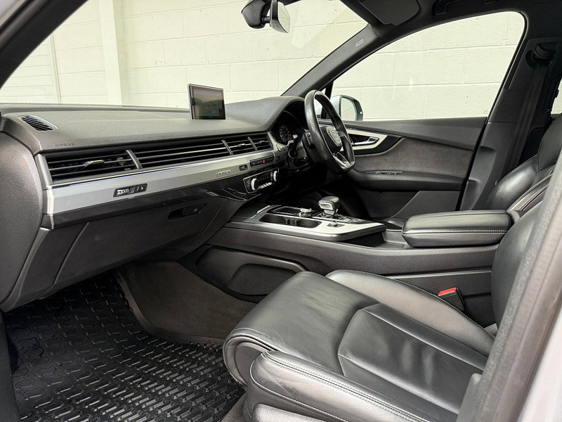Audi Q7 3.0 TDI V6 S line SUV 5dr Diesel Tiptronic quattro Euro 6 (s/s) (272 ps)